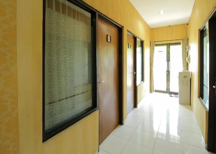 Tuban Torres Hotel 2*